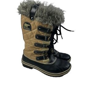 Sorel Joan of Arctic Waterproof Quilt Winter Boot size 7